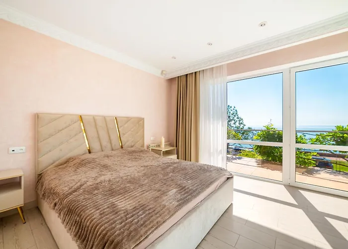 Приватний Пляж Та Релакс У Моря Без Сторонніх 度假居 *