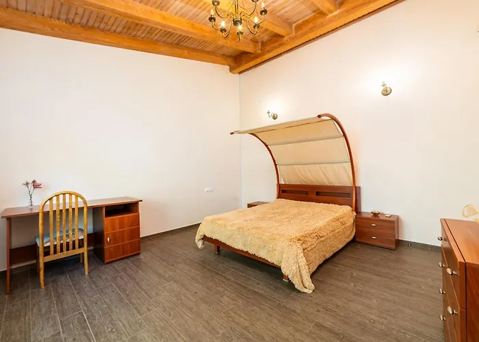 Приватний Пляж Та Релакс У Моря Без Сторонніх