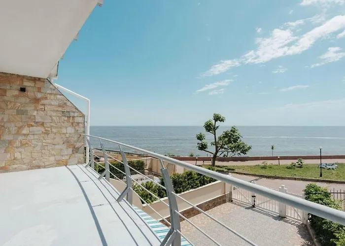 Приватний Пляж Та Релакс У Моря Без Сторонніх *