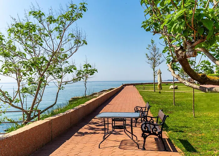 Приватний Пляж Та Релакс У Моря Без Сторонніх *