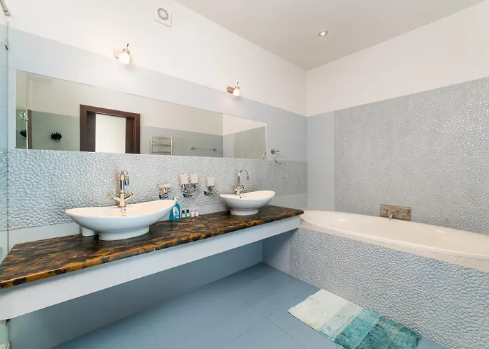 Приватний Пляж Та Релакс У Моря Без Сторонніх *