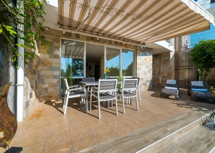 Приватний Пляж Та Релакс У Моря Без Сторонніх